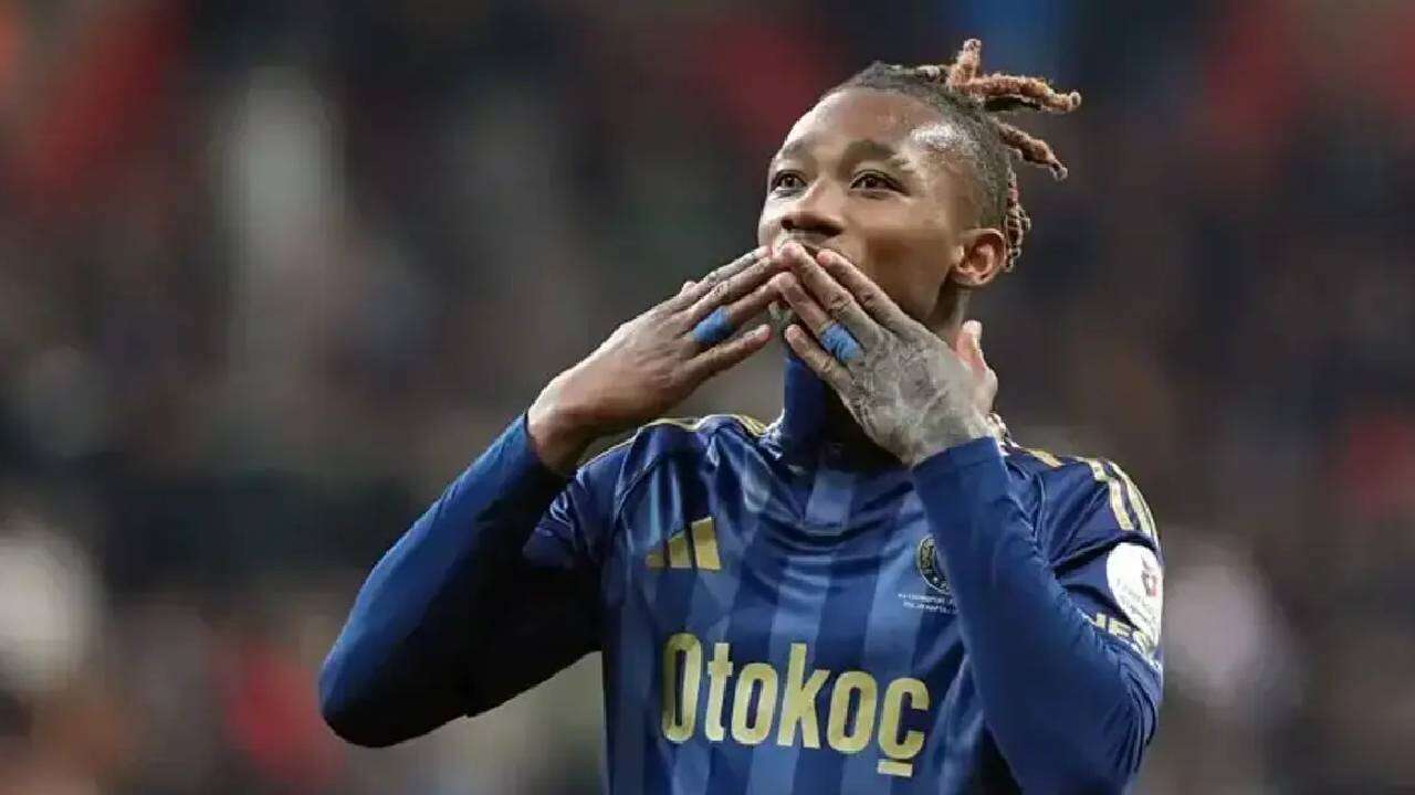 Fenerbahçe'de Aziz Yıldırım bile tutamadı: Kartal yedek kulübesine hapsetmişti, 20 milyon euroluk yıldız isim formayı almazsa gidiyor! 5